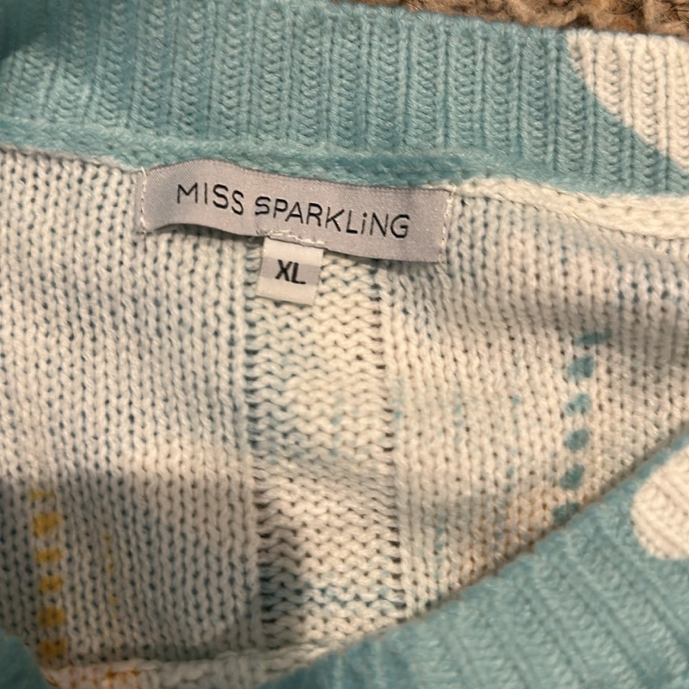 Sweater - Picture 6 of 6